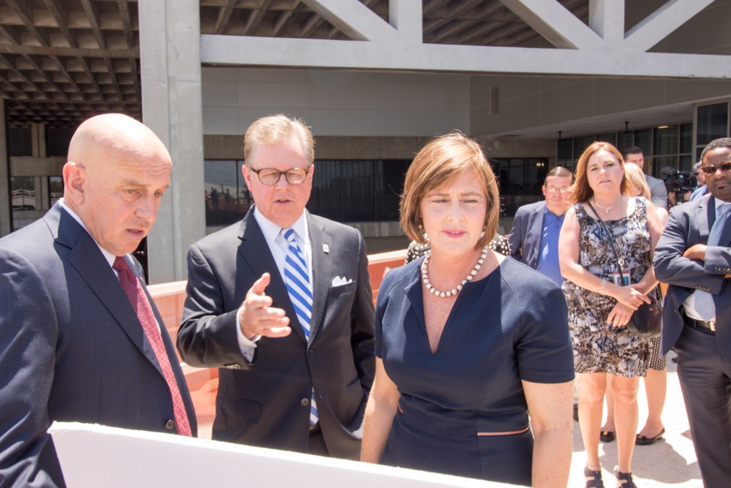 051518infrastructureweek-3